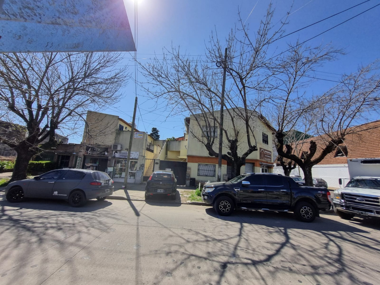 DEPTO MONOAMBIENTE AMPLIO EN PLANTA ALTA - MUÑIZ