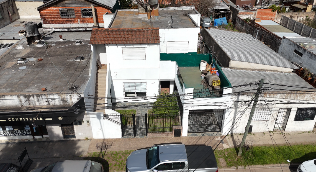 Venta casa en dos plantas ( Centro de San Miguel)